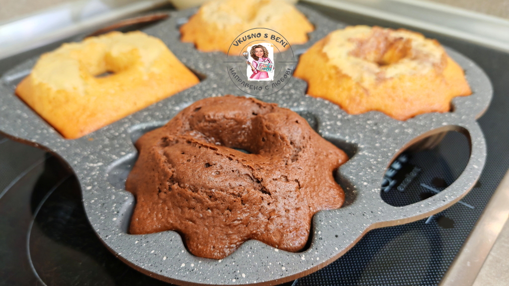 Пухкави мини кексчета асорти-Стъпка-8363