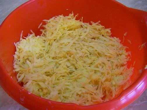 ПАТАТНИК С РЪЧНО ТОЧЕНИ КОРИ -Стъпка-2736